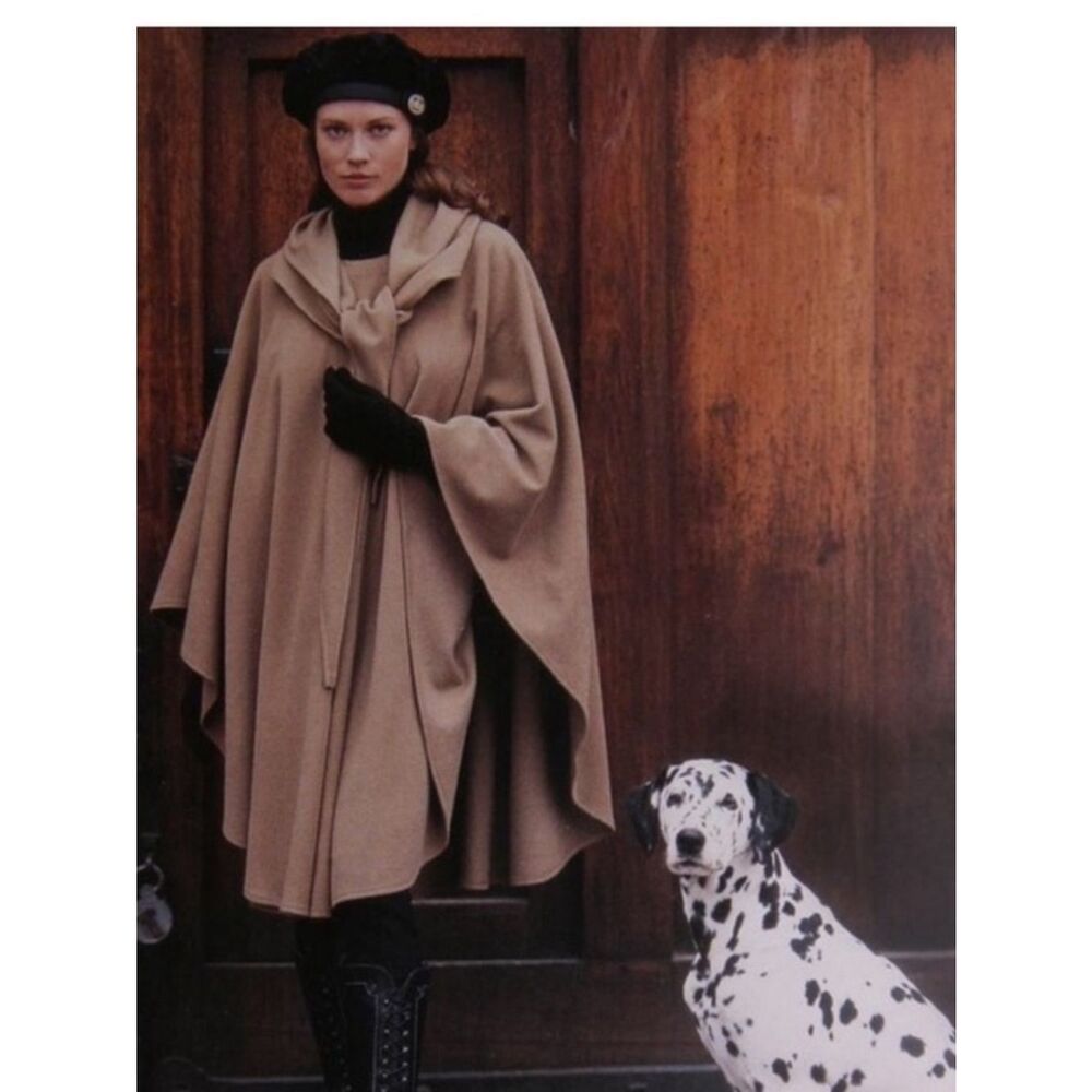 Jimmy Hourihan of Dublin Camel Wool Cashmere Convertible Cape Vintage